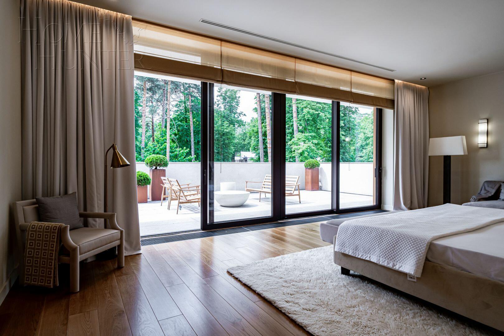 3-этажный коттедж 1 495.4 м² с отделкой