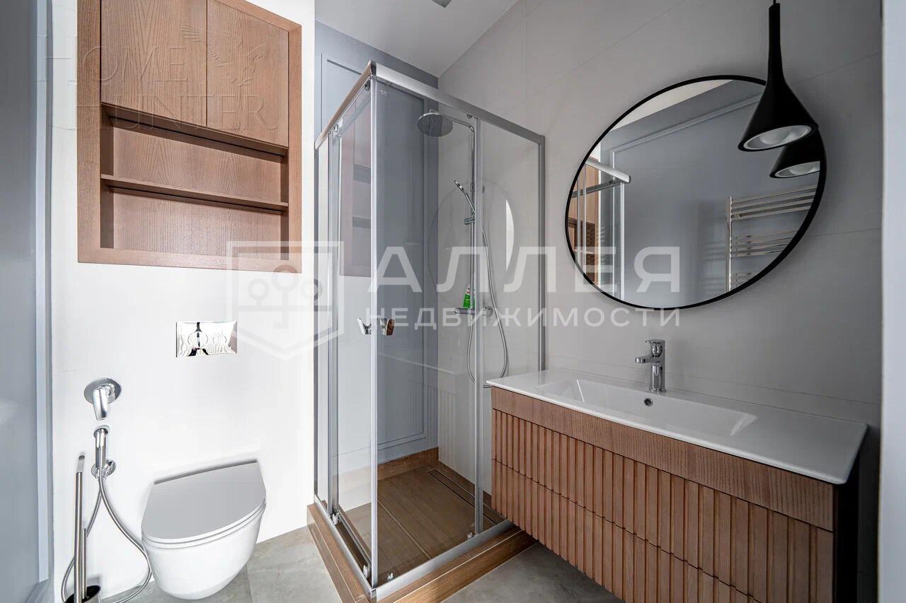 2-этажный коттедж 627.9 м² с отделкой