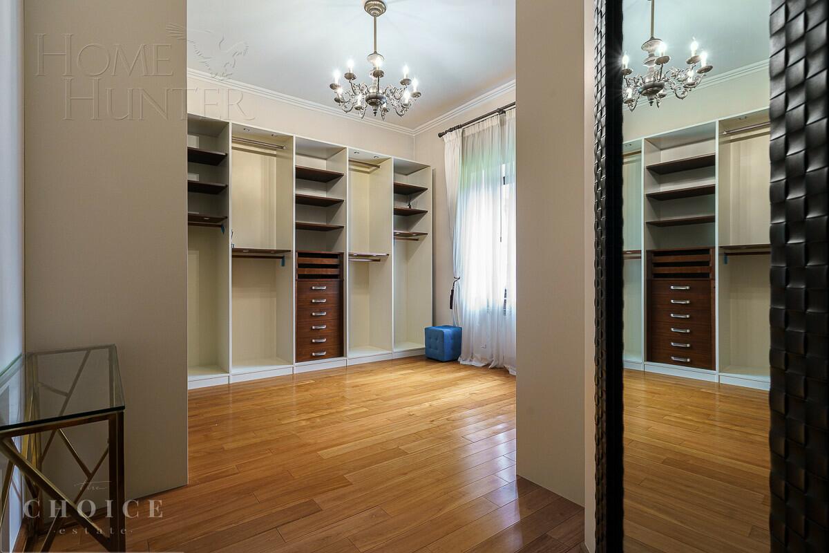 КОТТЕДЖ 1 200 м² с отделкой