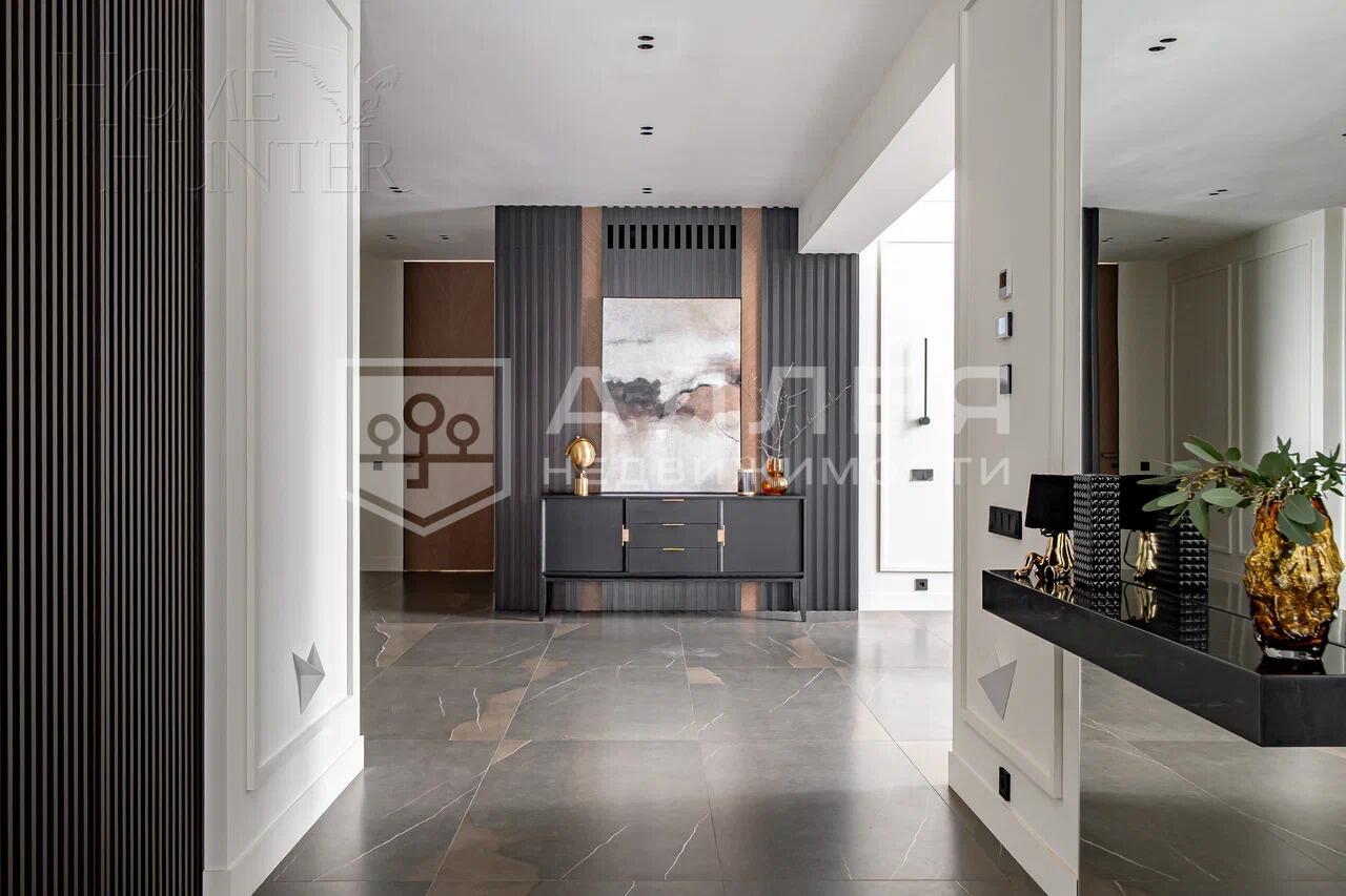 2-этажный коттедж 627.9 м² с отделкой