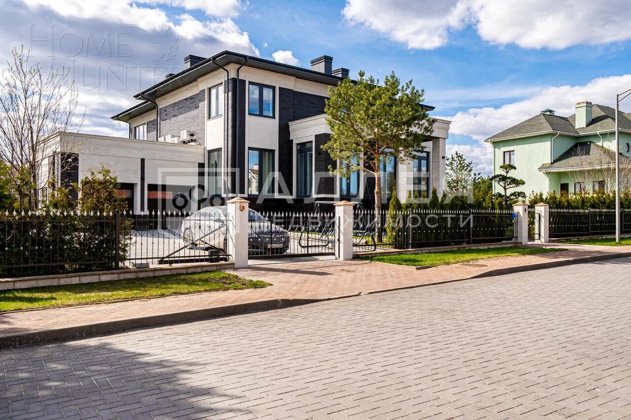 2-этажный коттедж 627.9 м² с отделкой