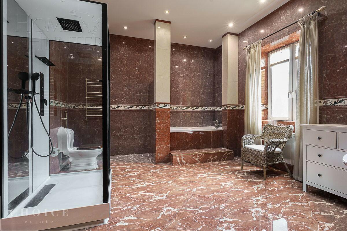 КОТТЕДЖ 1 200 м² с отделкой