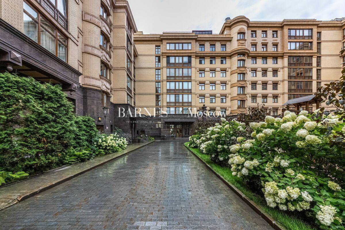 4-КОМН. КВАРТИРА С ОТДЕЛКОЙ 238 М² НА 2 ЭТАЖЕ