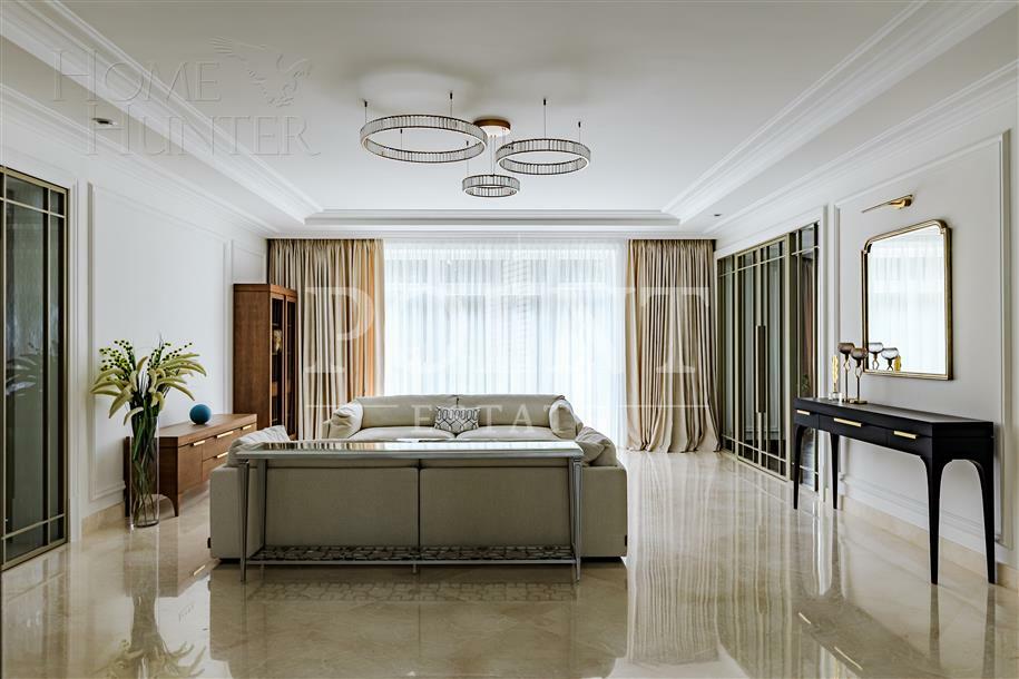 КОТТЕДЖ 1 350 м² с отделкой