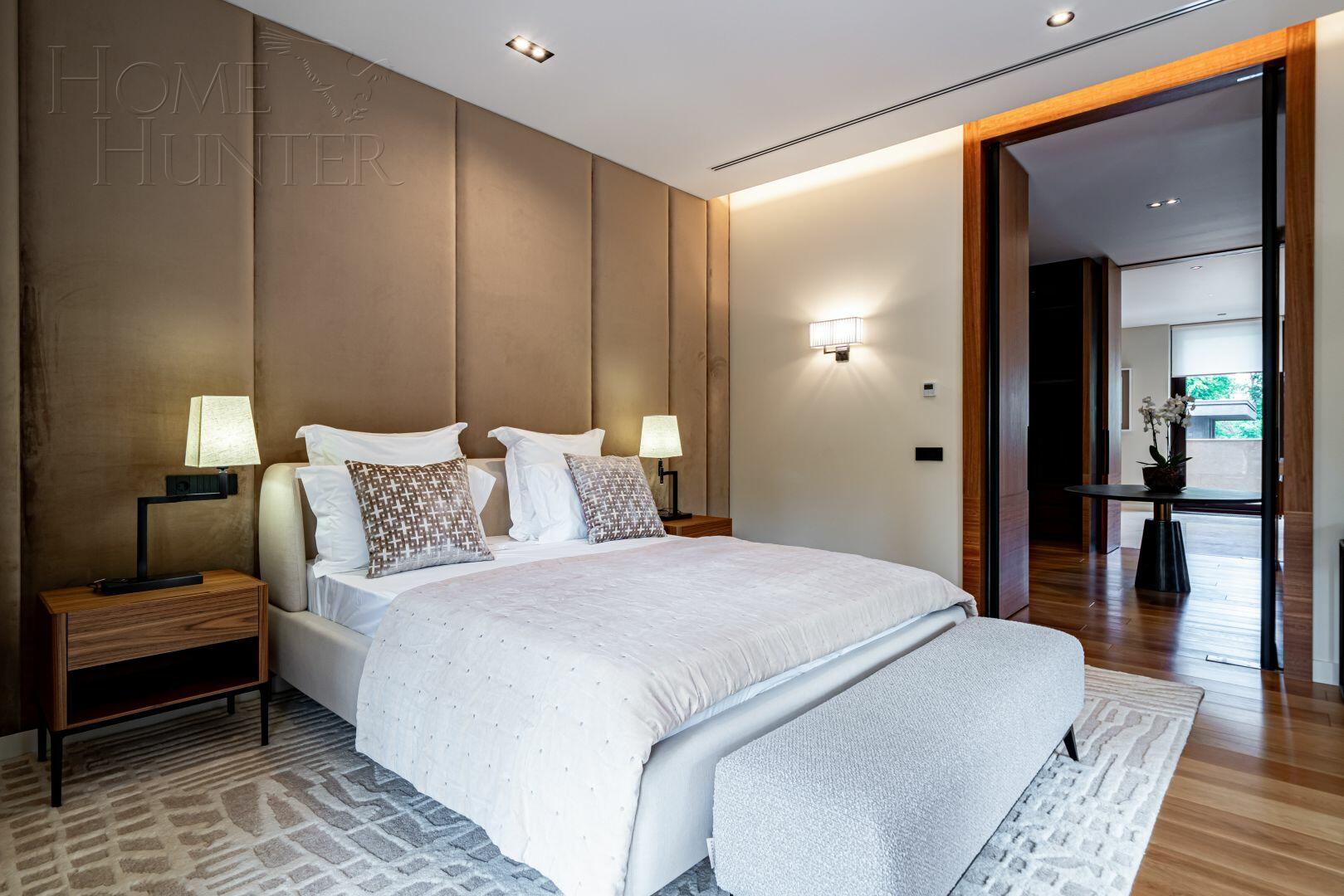 3-этажный коттедж 1 495.4 м² с отделкой