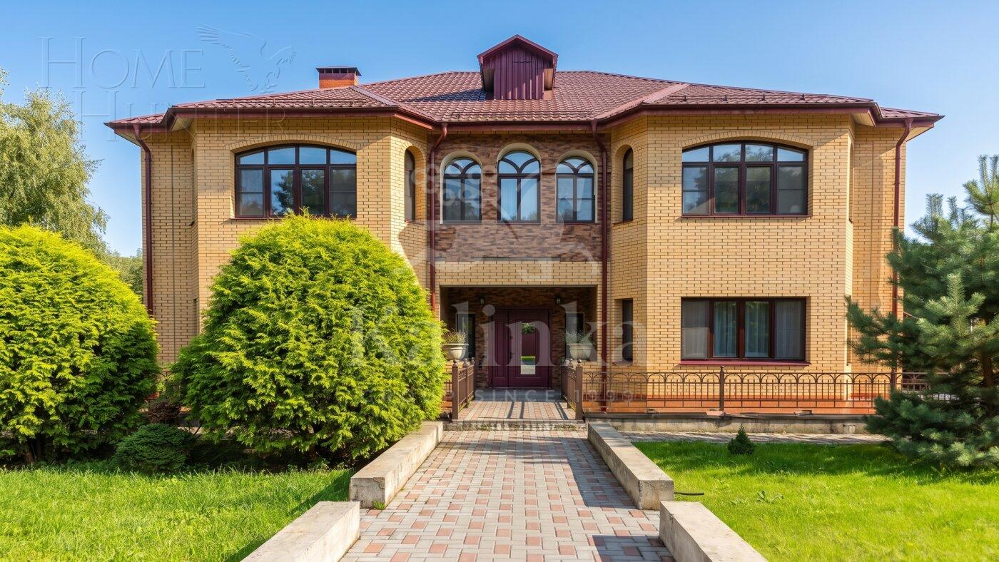 КОТТЕДЖ 1 099 м² с отделкой