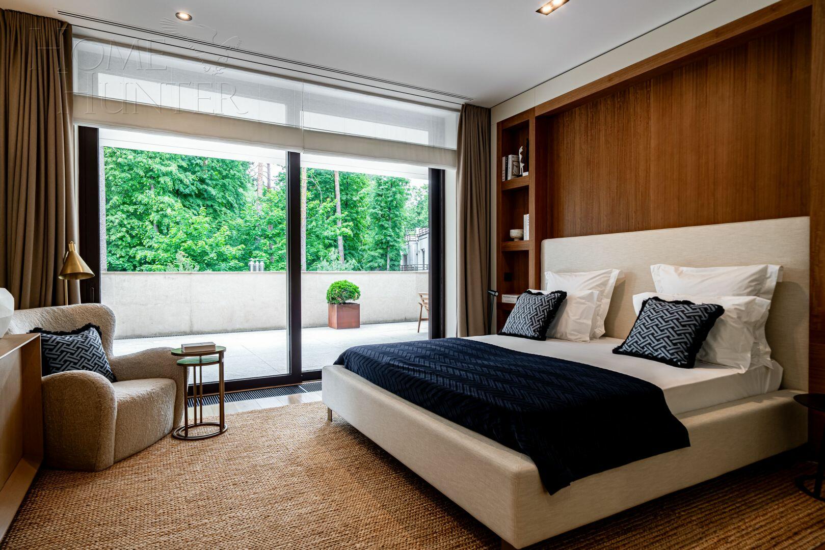 3-этажный коттедж 1 495.4 м² с отделкой