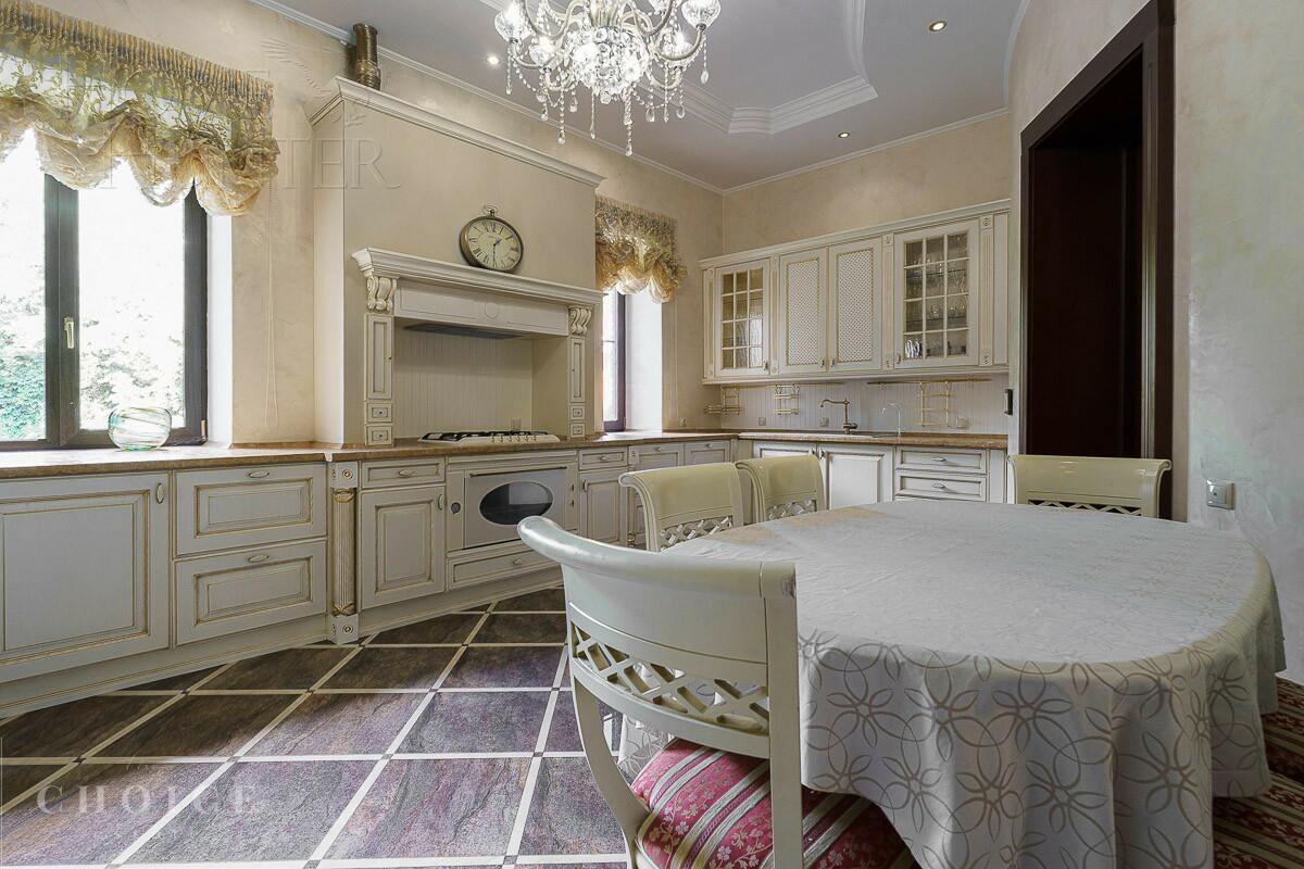 КОТТЕДЖ 1 200 м² с отделкой