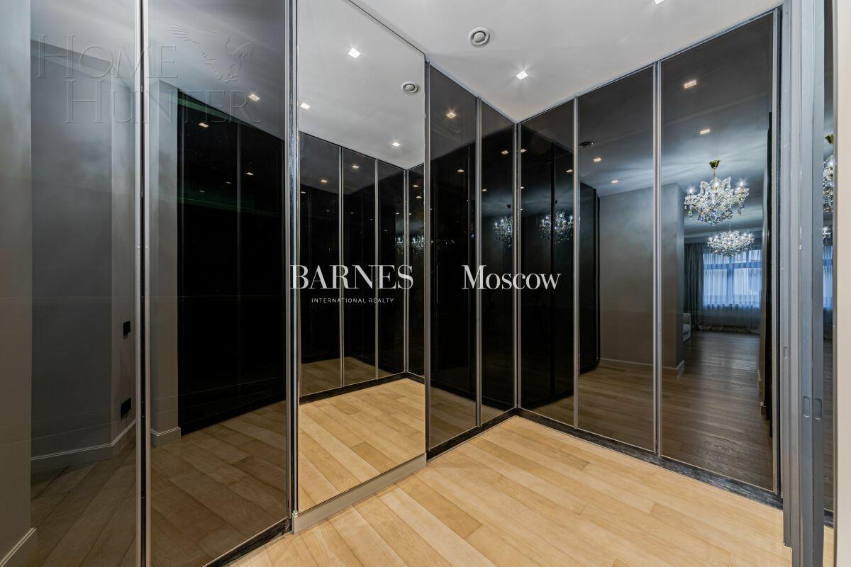 4-КОМН. КВАРТИРА С ОТДЕЛКОЙ 238 М² НА 2 ЭТАЖЕ