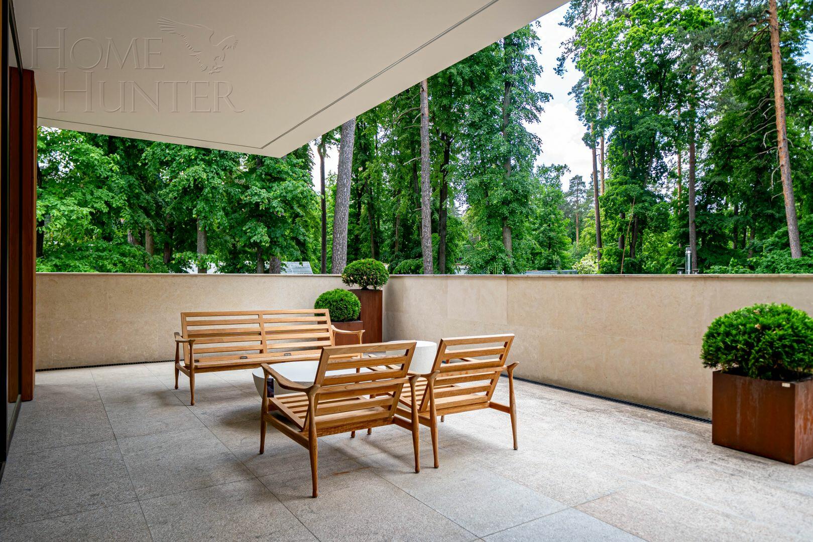 3-этажный коттедж 1 495.4 м² с отделкой