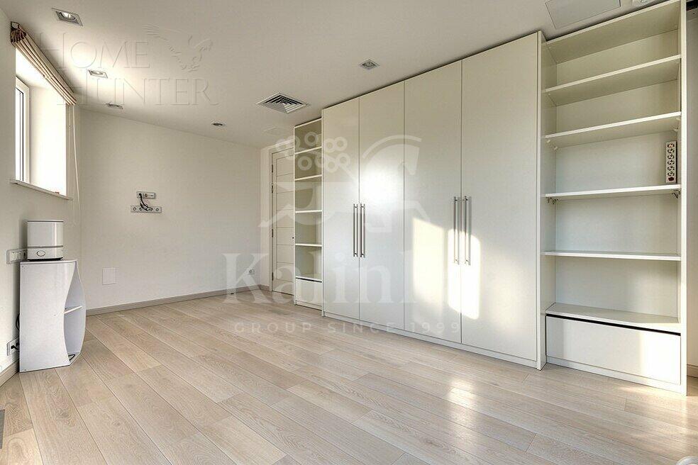 3-УРОВНЕВЫЙ ТАУНХАУС С ОТДЕЛКОЙ 525 М² НА 1 ЭТАЖЕ