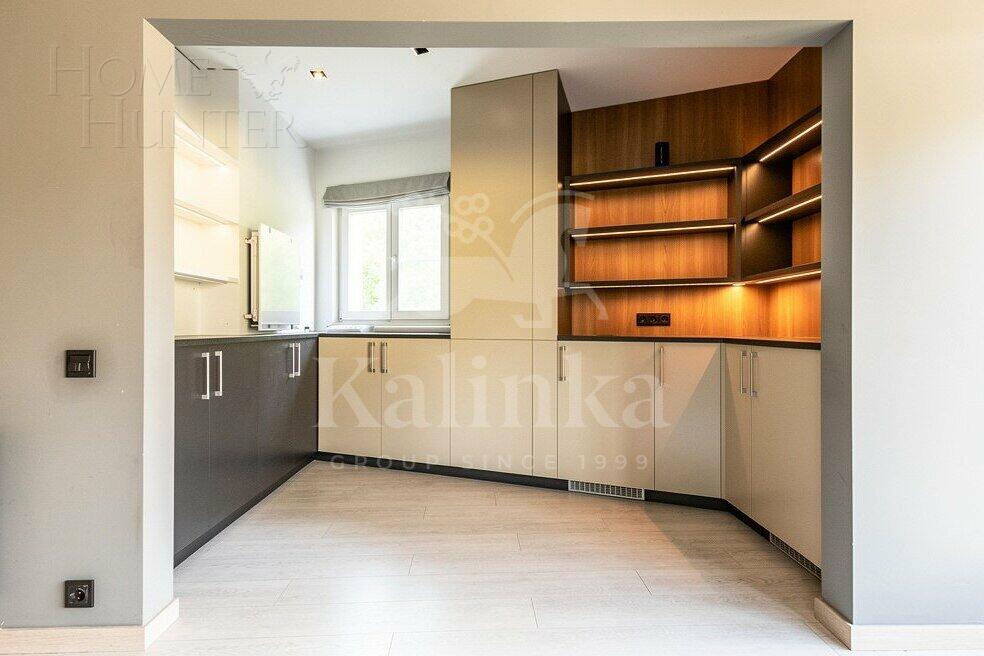 3-УРОВНЕВЫЙ ТАУНХАУС С ОТДЕЛКОЙ 525 М² НА 1 ЭТАЖЕ