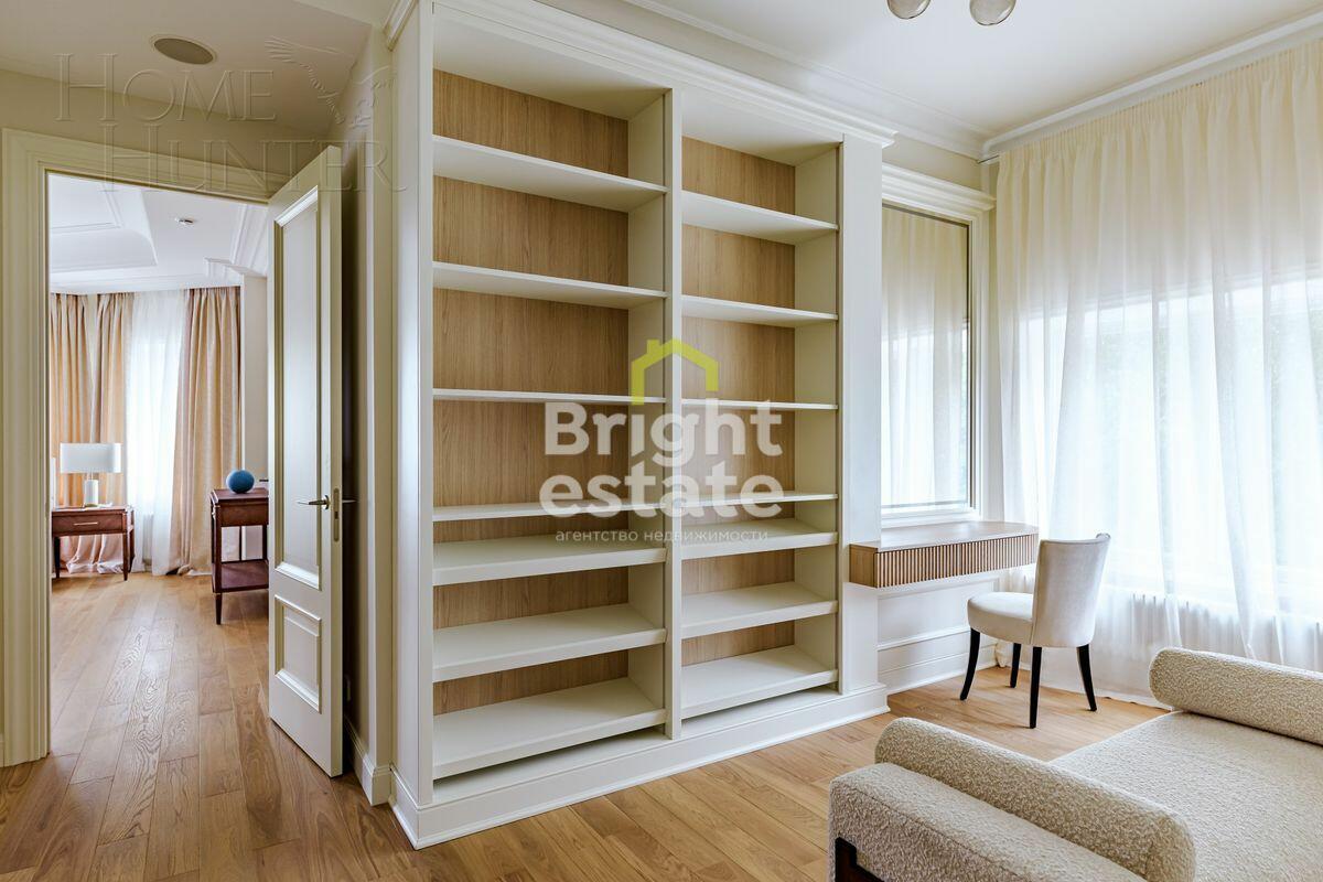 2-этажный коттедж 1 350 м² с отделкой