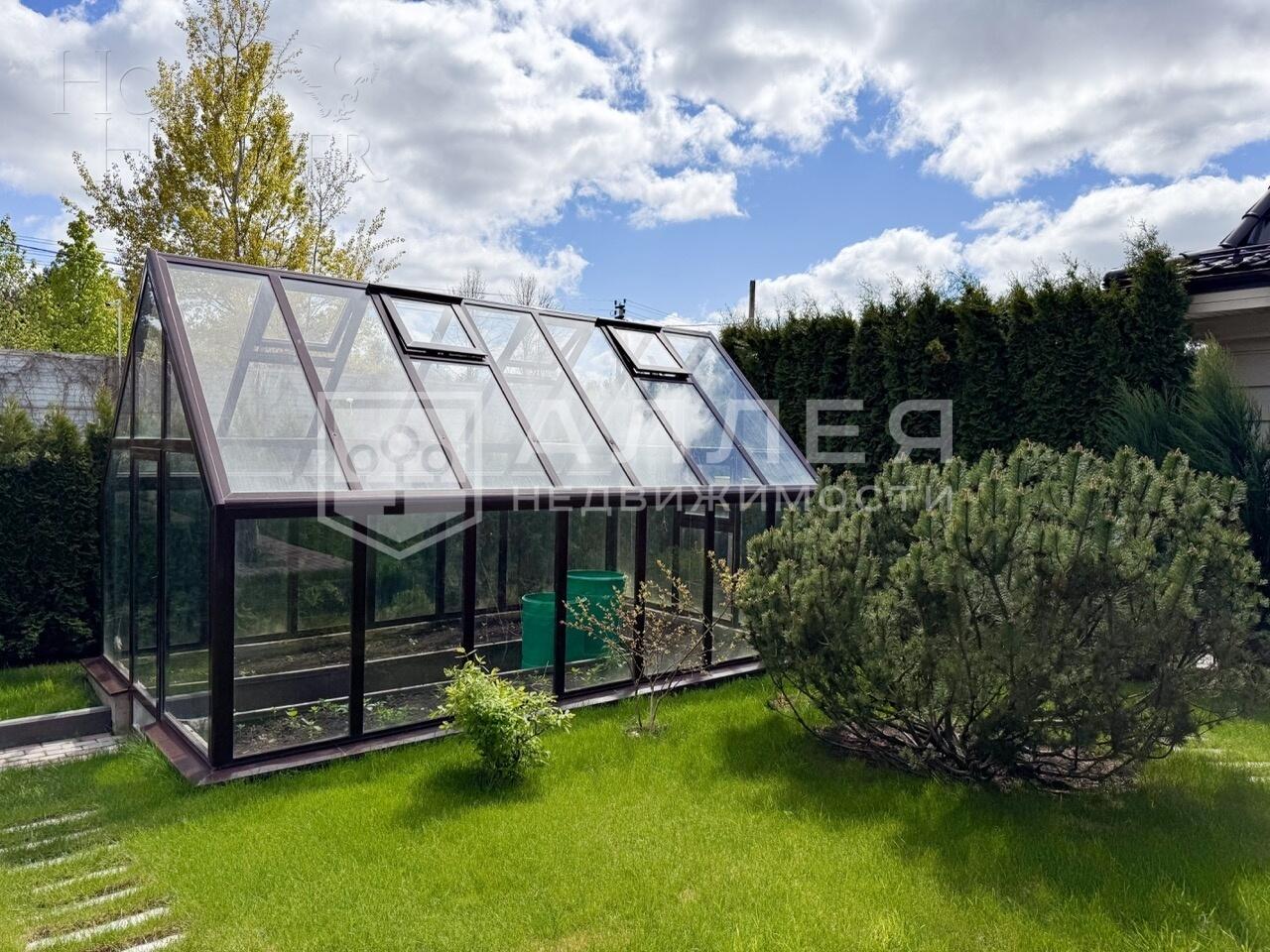 2-этажный коттедж 760 м² с отделкой