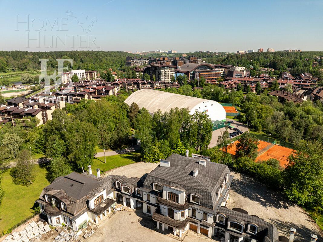 КОТТЕДЖ 364.5 м² с отделкой