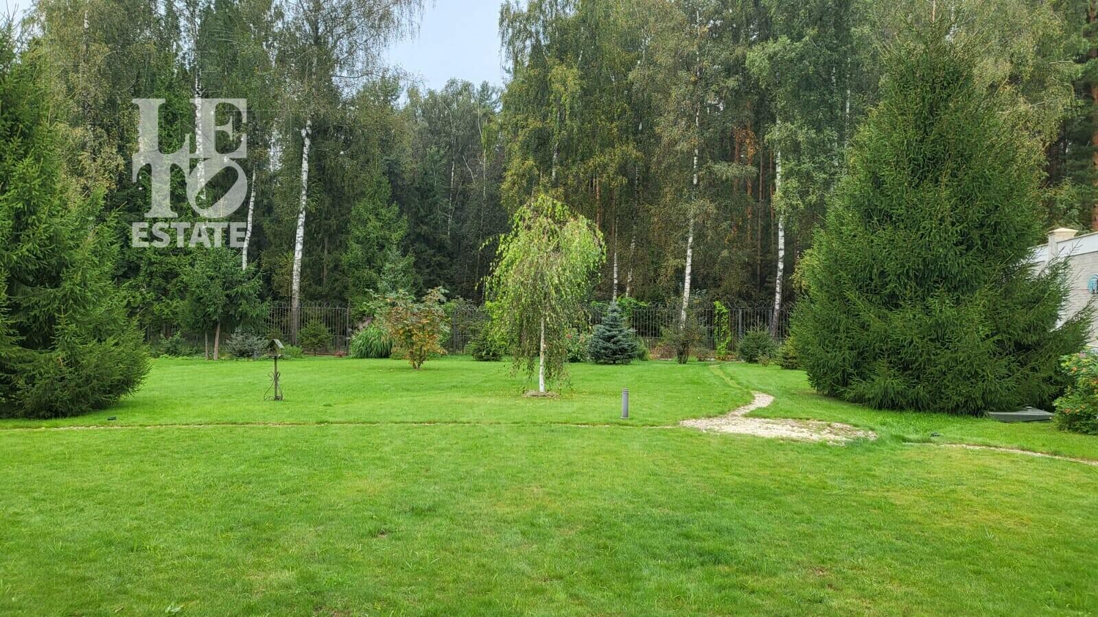 1-этажный коттедж 220 м² с отделкой