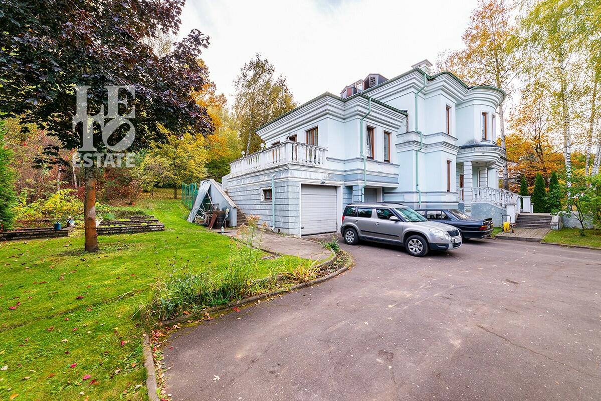 КОТТЕДЖ 364.5 м² с отделкой