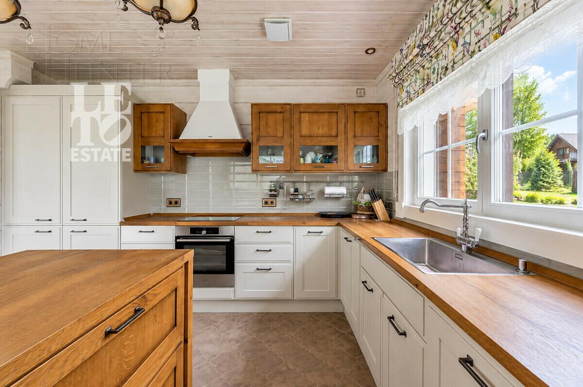 1-этажный коттедж 2 478.3 м² с отделкой
