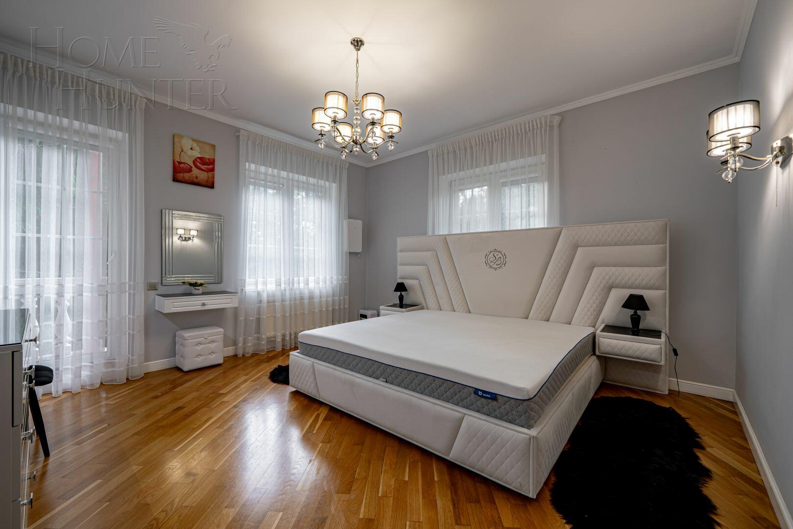 3-этажный коттедж 610 м² с отделкой