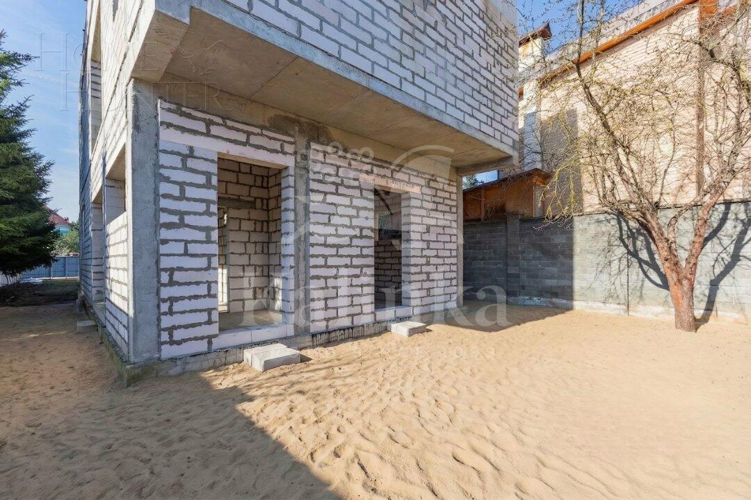 2-этажный коттедж 306 м² без отделки