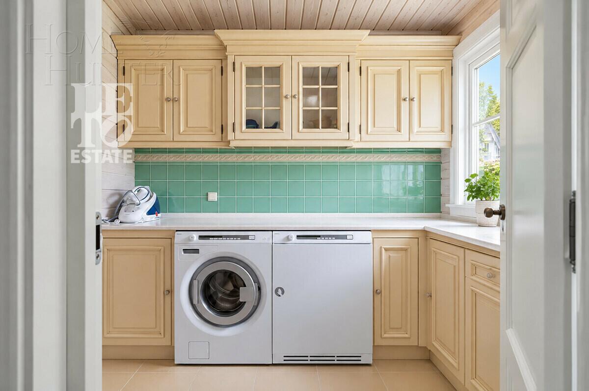 1-этажный коттедж 2 478.3 м² с отделкой