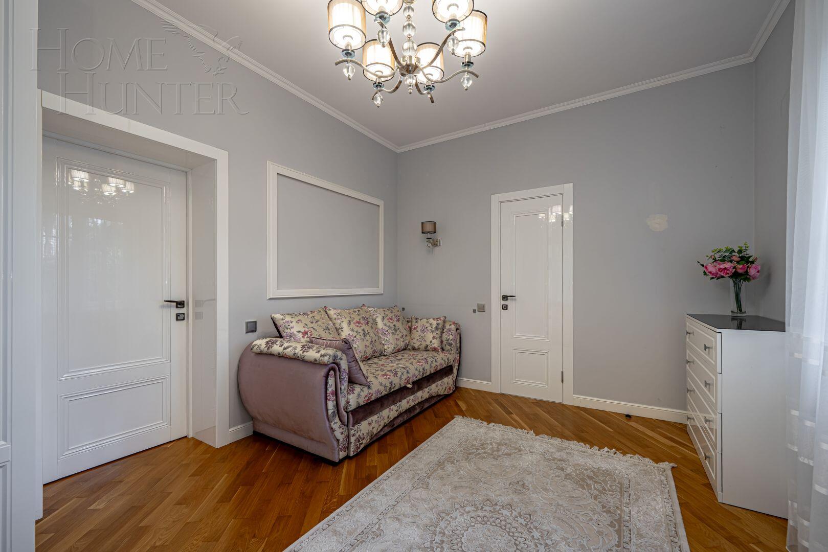 3-этажный коттедж 610 м² с отделкой