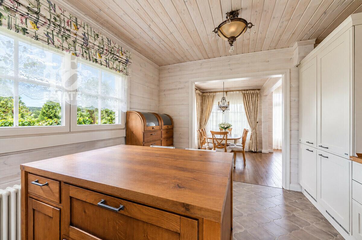 1-этажный коттедж 2 478.3 м² с отделкой