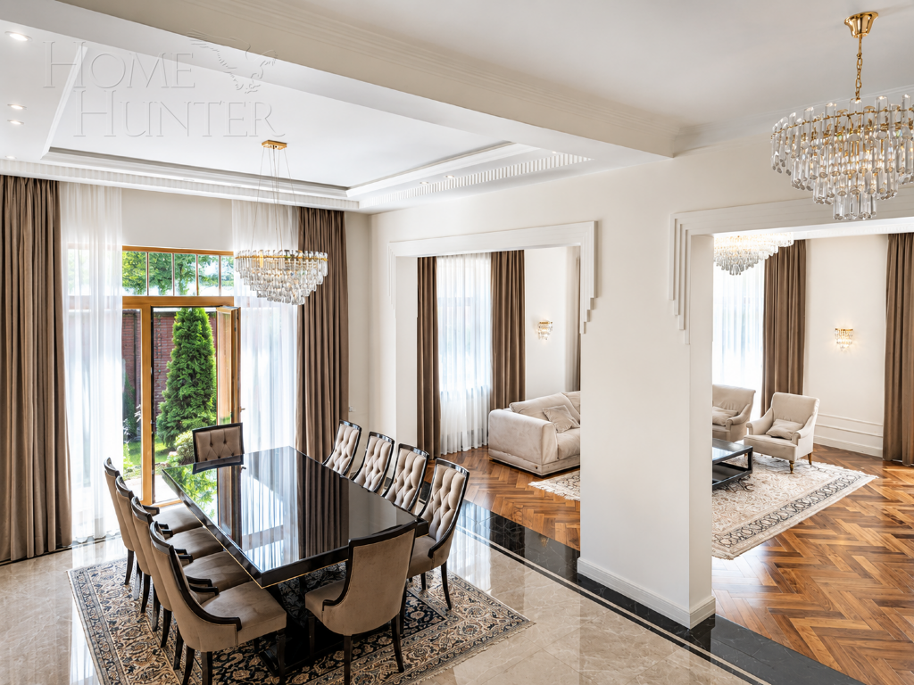 3-этажный коттедж 560 м² с отделкой