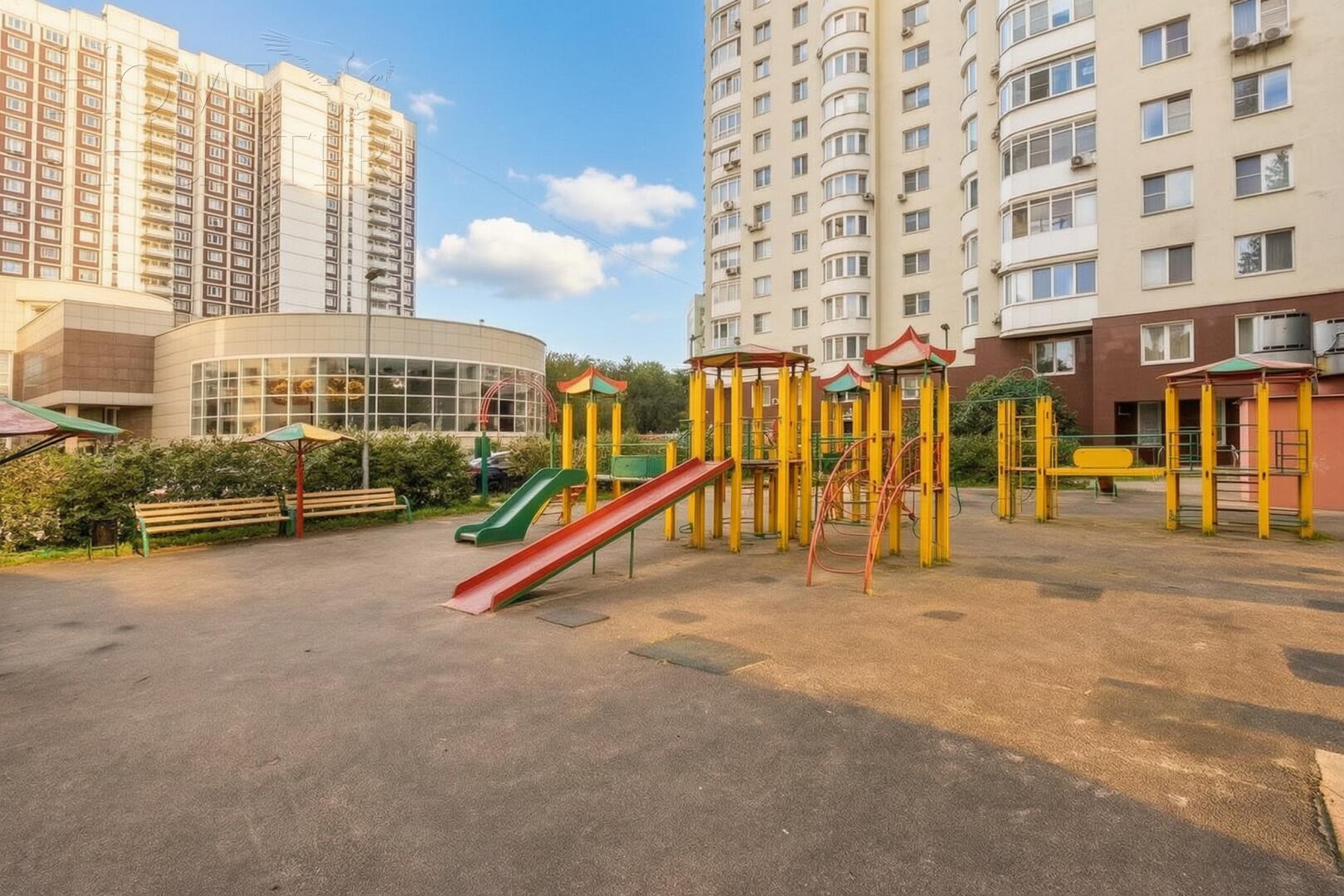 4-КОМН. КВАРТИРА С ОТДЕЛКОЙ 146 М² НА 3 ЭТАЖЕ