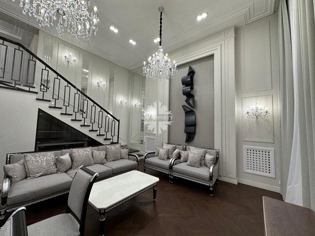 2-УРОВНЕВАЯ КВАРТИРА С ОТДЕЛКОЙ 250 М² НА 3 ЭТАЖЕ
