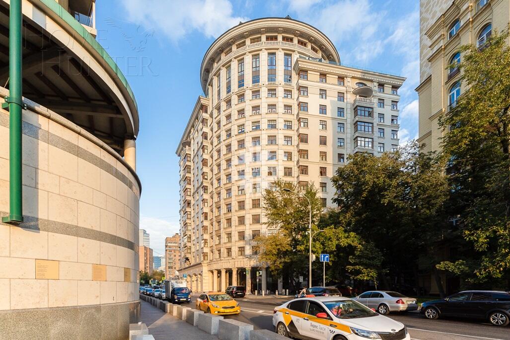 5-КОМН. КВАРТИРА С ОТДЕЛКОЙ 240 М² НА 5 ЭТАЖЕ
