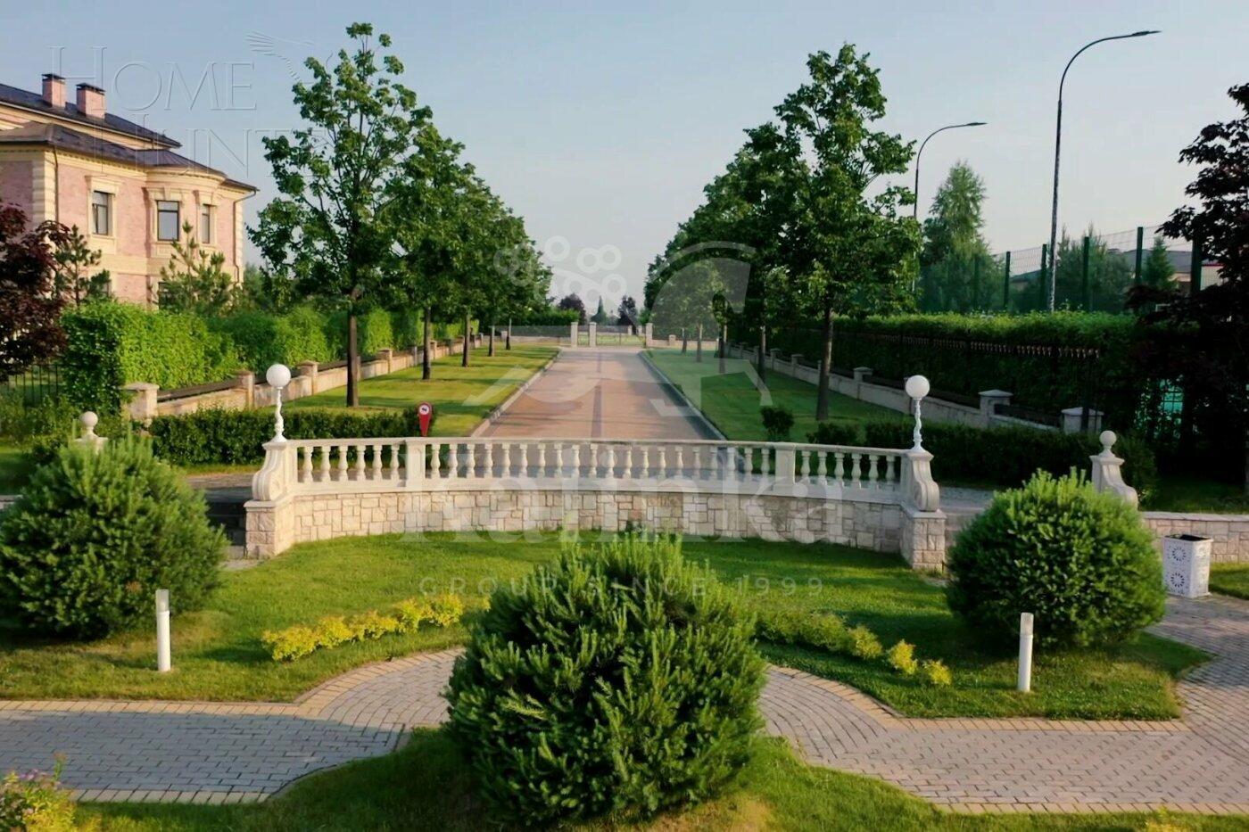 2-этажный коттедж 526 м² без отделки