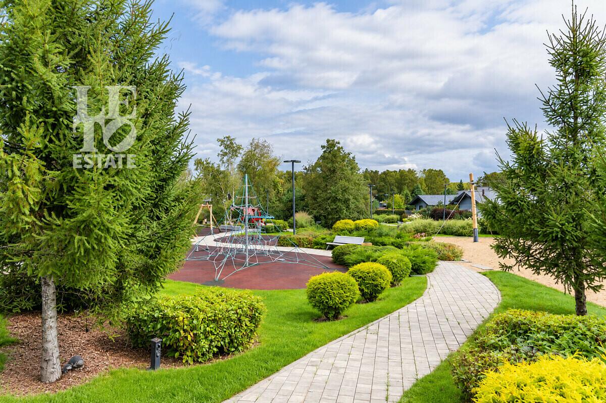 1-этажный коттедж 2 478.3 м² с отделкой
