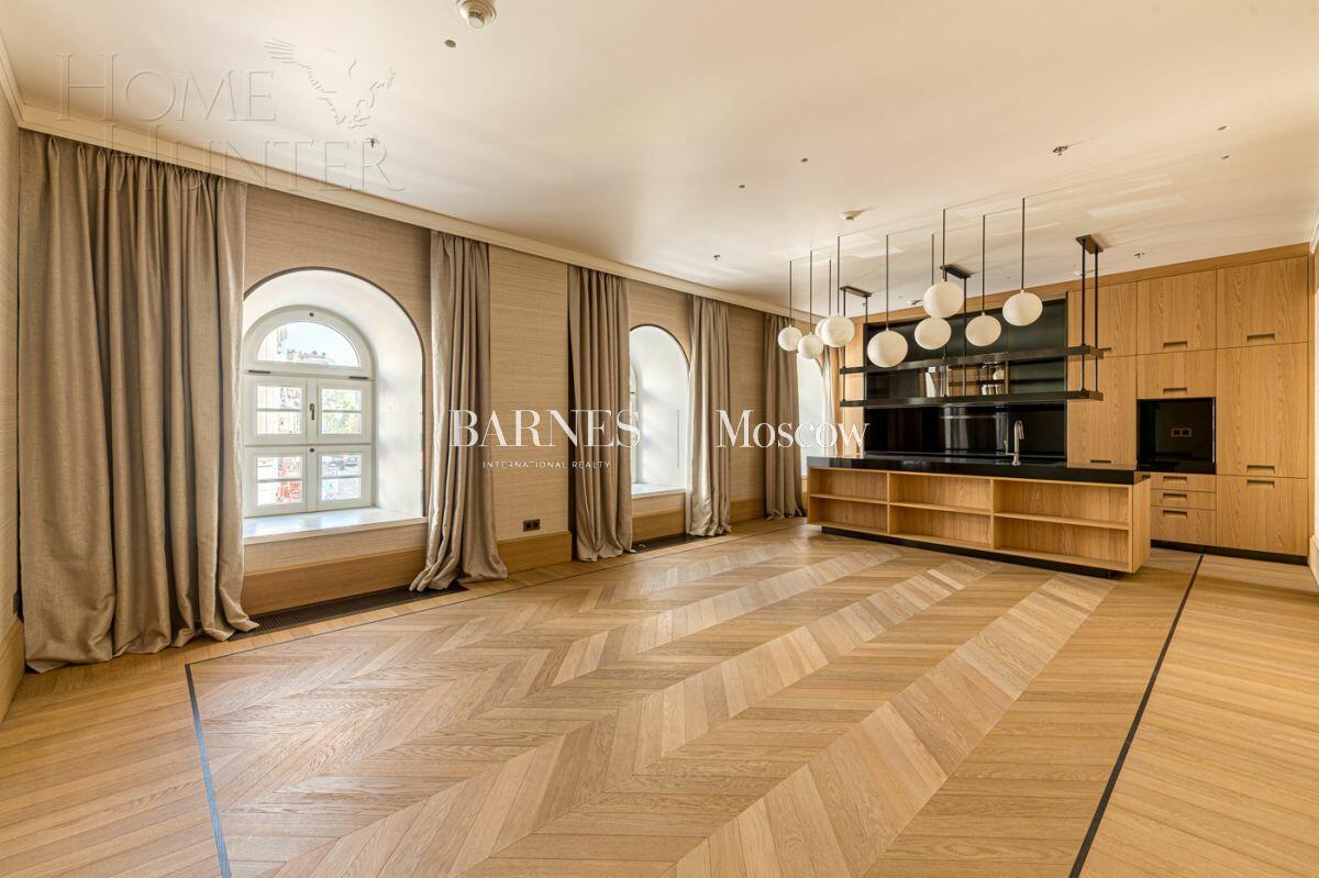 2-КОМН. КВАРТИРА С ОТДЕЛКОЙ 108 М² НА 2 ЭТАЖЕ