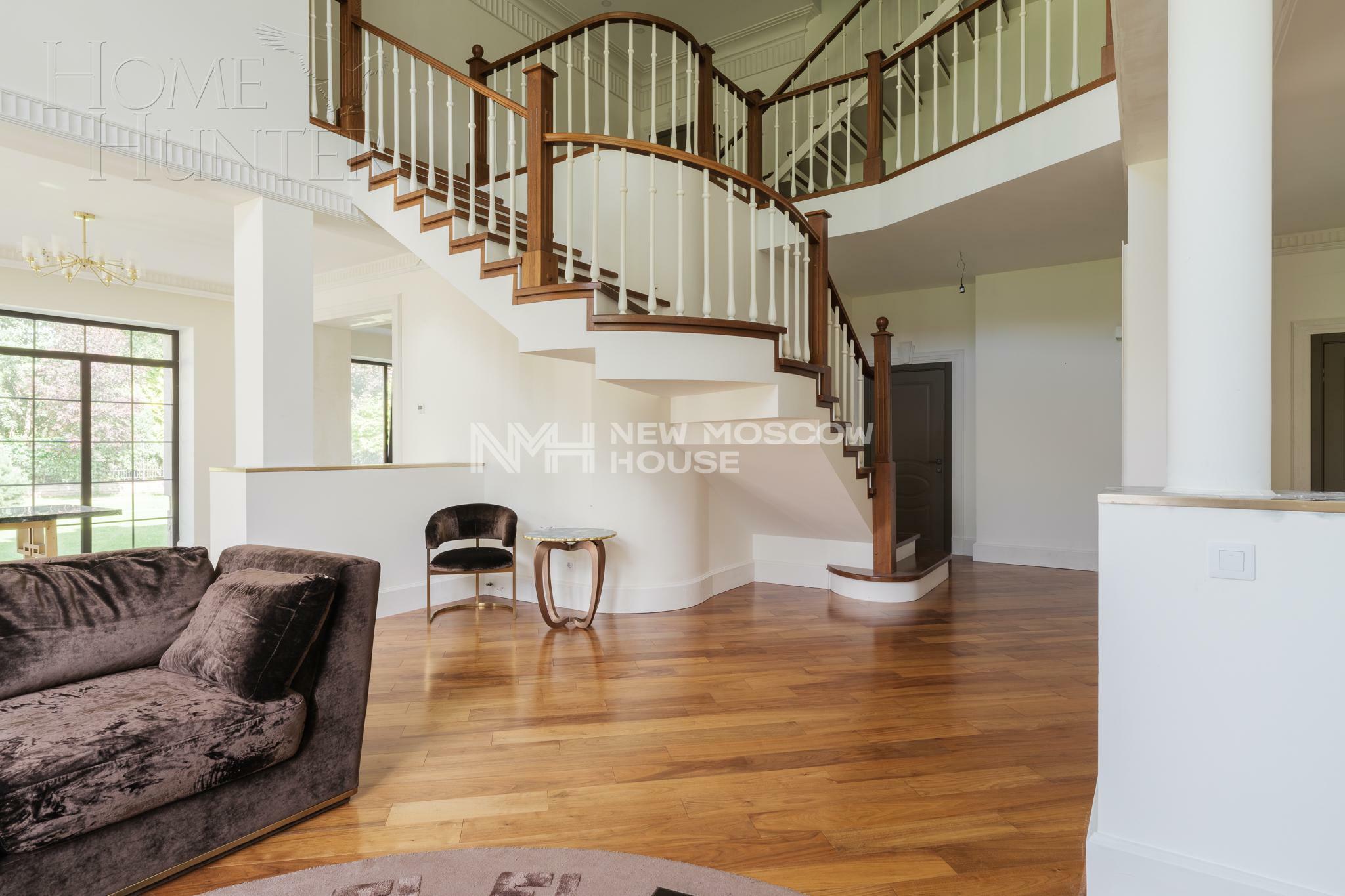 3-этажный коттедж 670.5 м² с отделкой