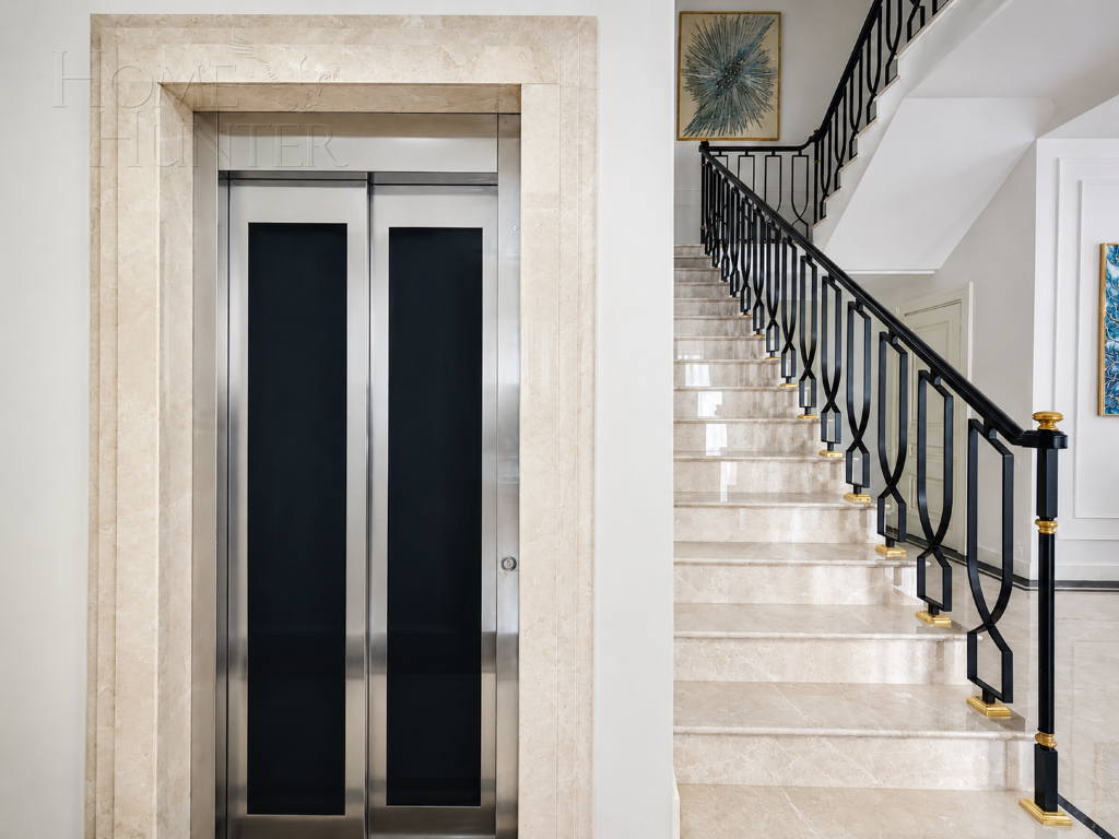 3-этажный коттедж 560 м² с отделкой