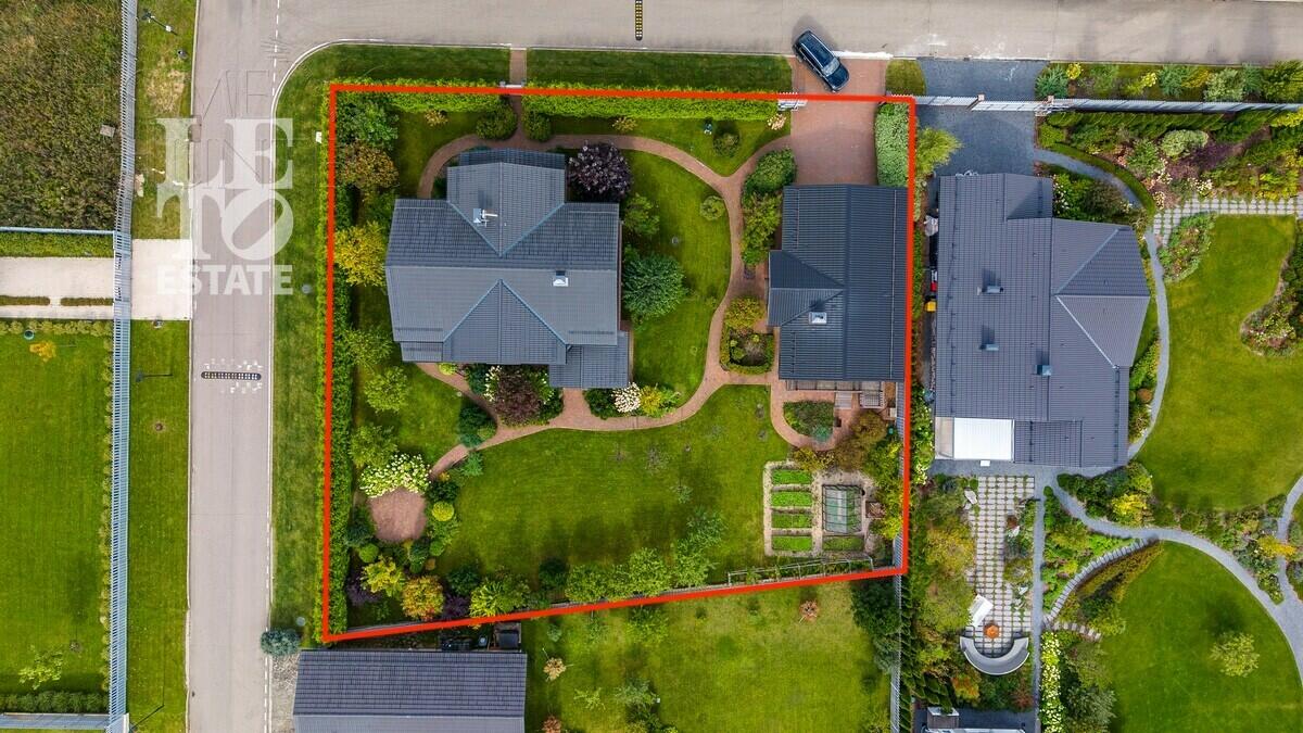 1-этажный коттедж 2 478.3 м² с отделкой