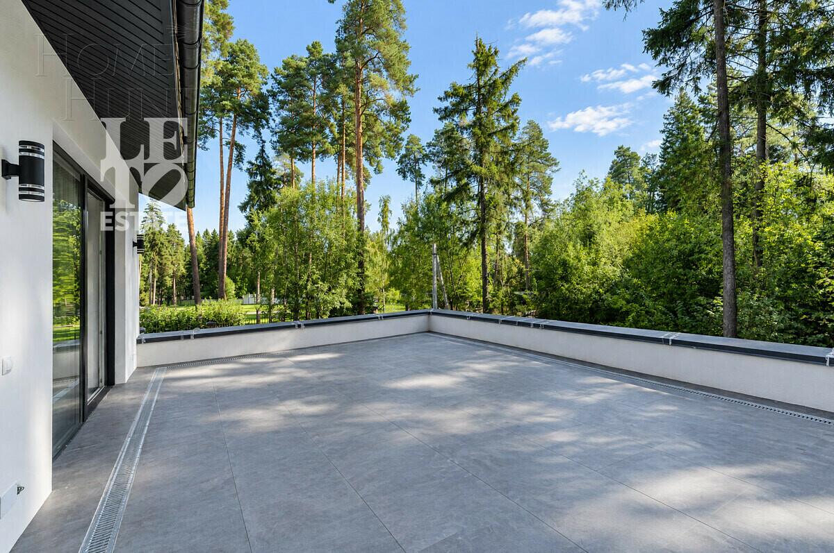 1-этажный коттедж 310 м² без отделки