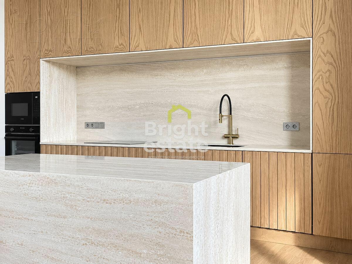 2-этажный коттедж 384 м² с отделкой
