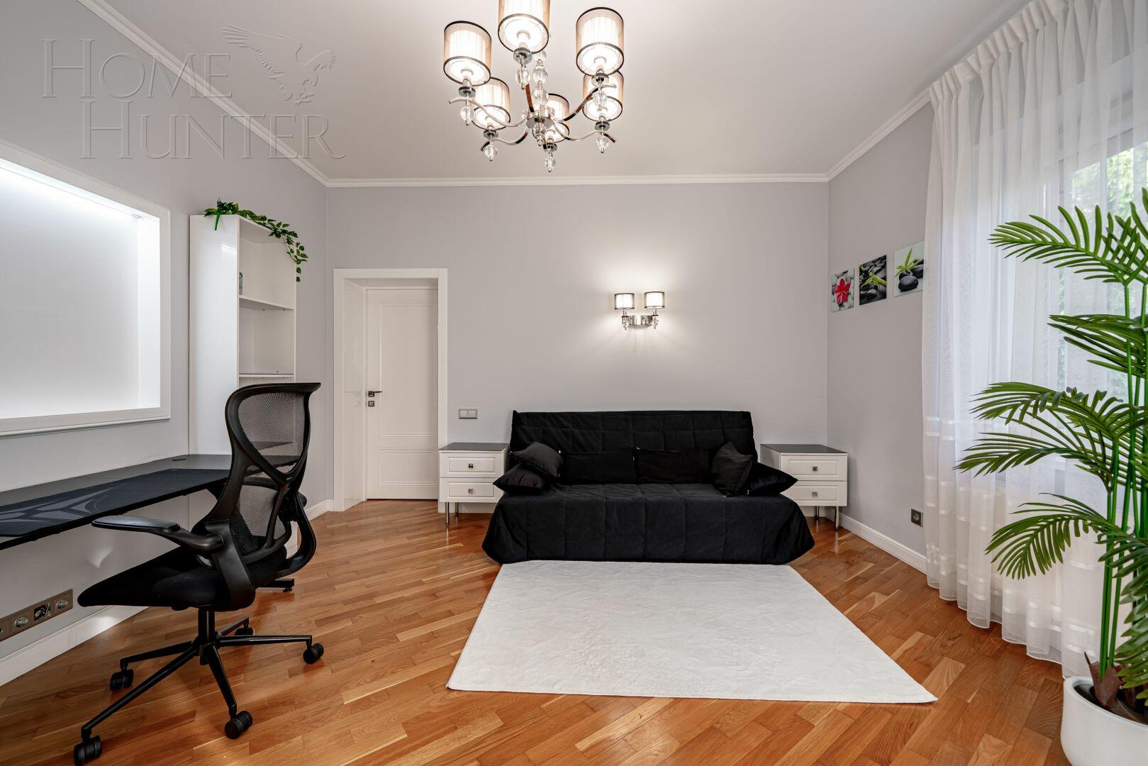 3-этажный коттедж 610 м² с отделкой