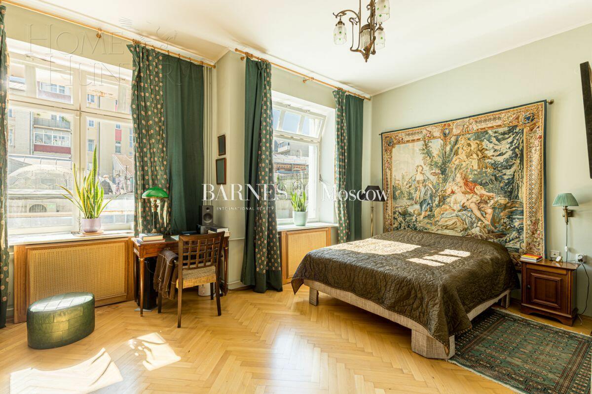 4-КОМН. КВАРТИРА С ОТДЕЛКОЙ 147.2 М² НА 3 ЭТАЖЕ