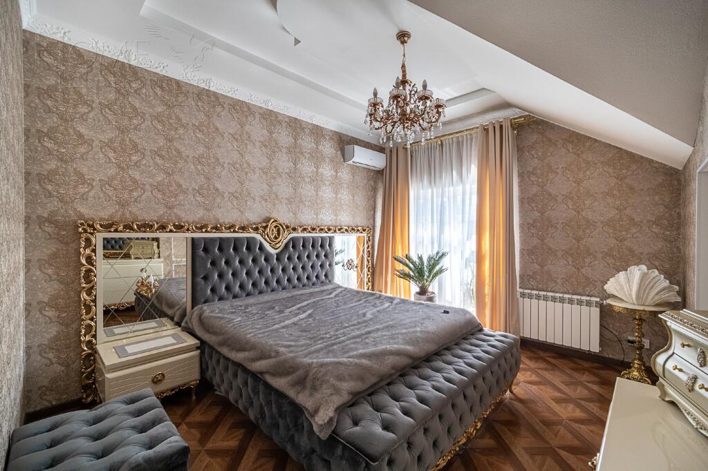 2-этажный таунхаус 335 м² с отделкой