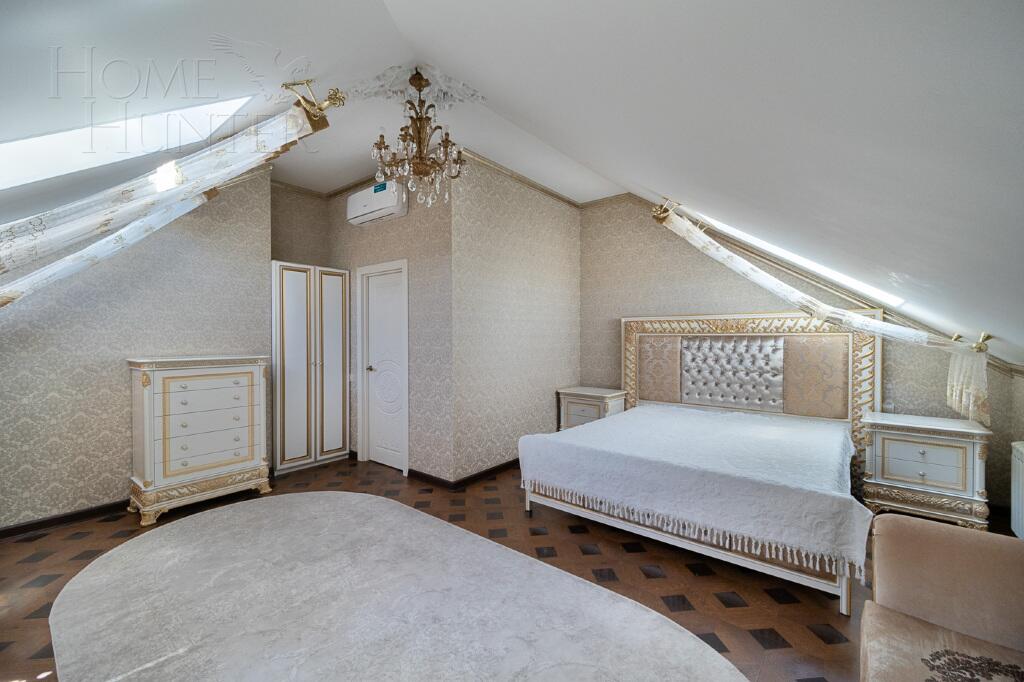 3-этажный таунхаус 465 м² с отделкой