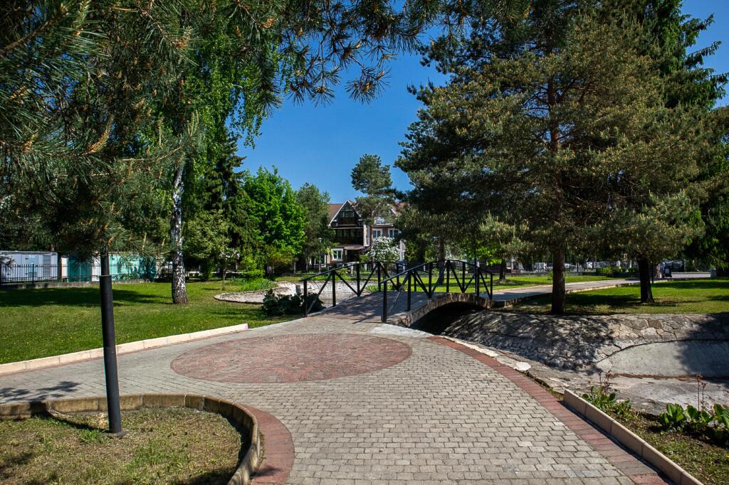 3-этажный таунхаус 465 м² с отделкой