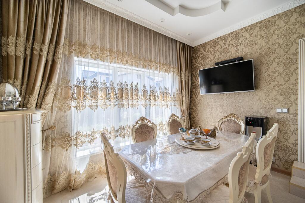 3-этажный таунхаус 465 м² с отделкой