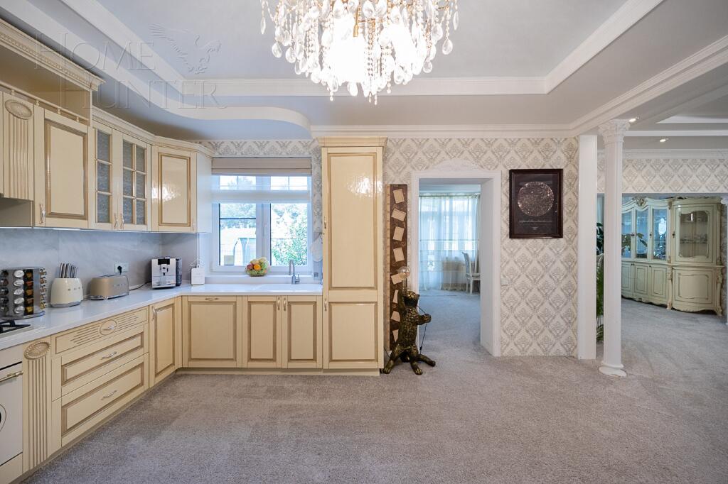 2-этажный таунхаус 335 м² с отделкой