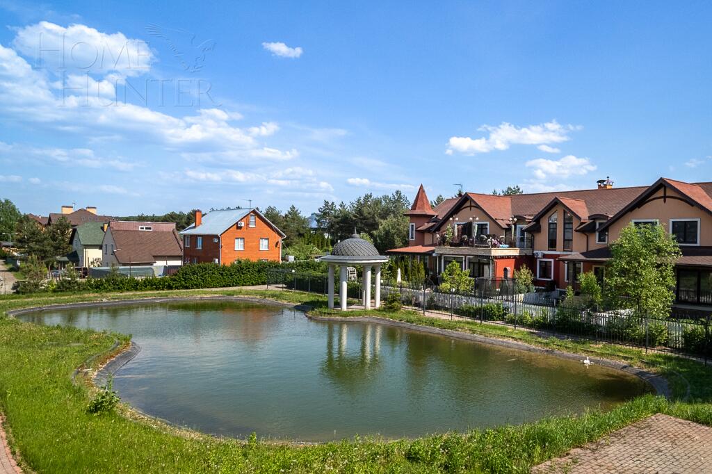 2-этажный таунхаус 335 м² с отделкой