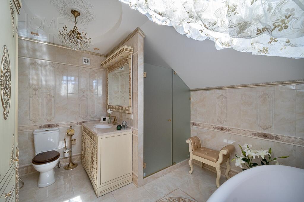 3-этажный таунхаус 465 м² с отделкой
