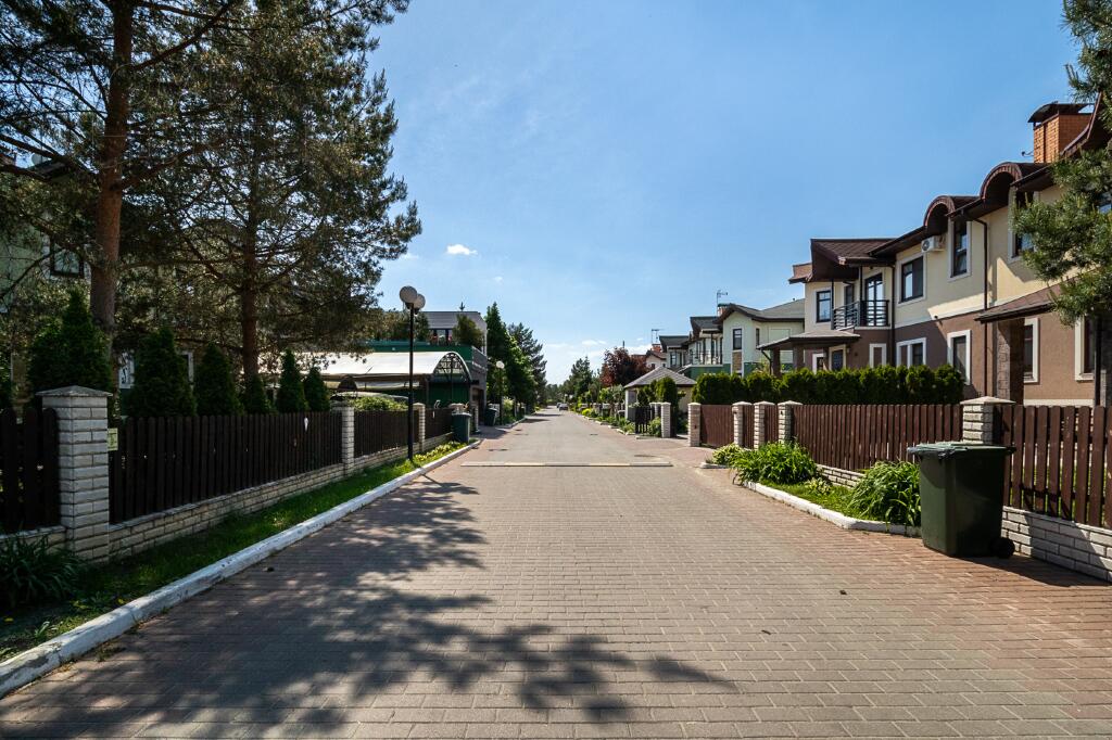 2-этажный таунхаус 335 м² с отделкой