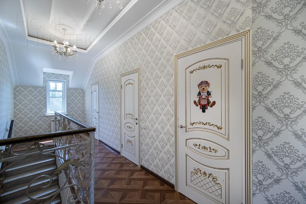 2-этажный таунхаус 335 м² с отделкой